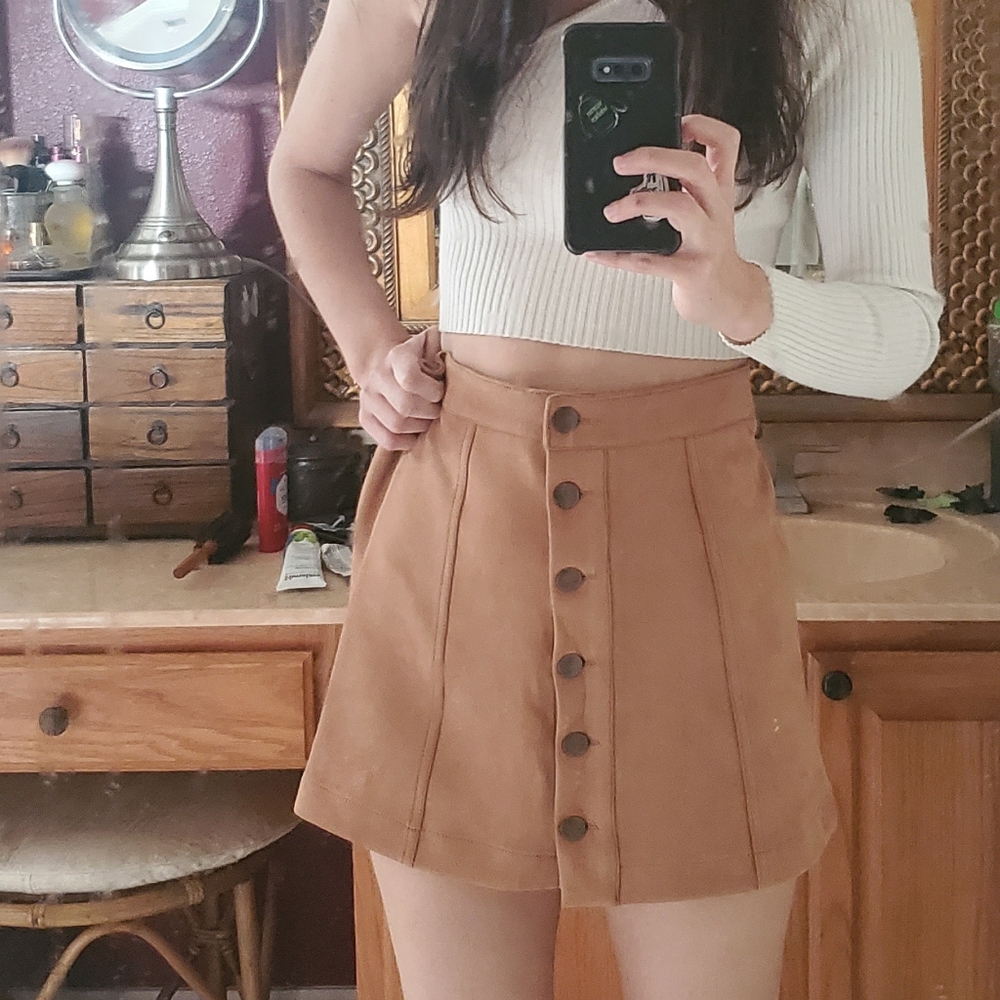 Forever 21 suede mini skirt size 27